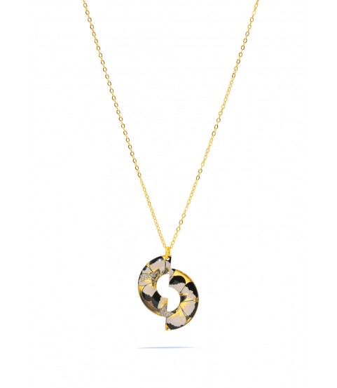 Collar semi ciruelo, Negro